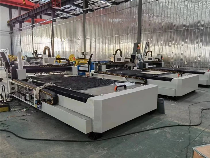 1500*3000mm Fiber Laser Cutter